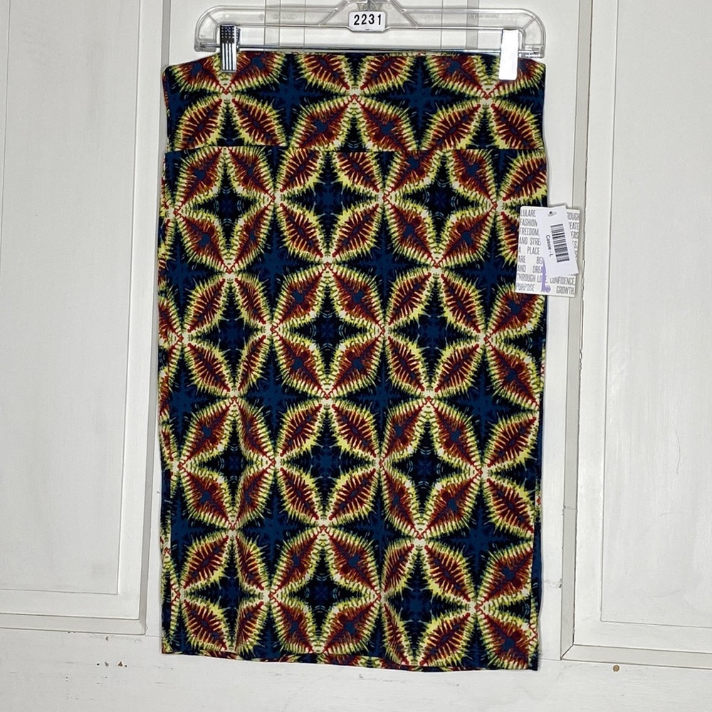LuLaRoe L Cassie